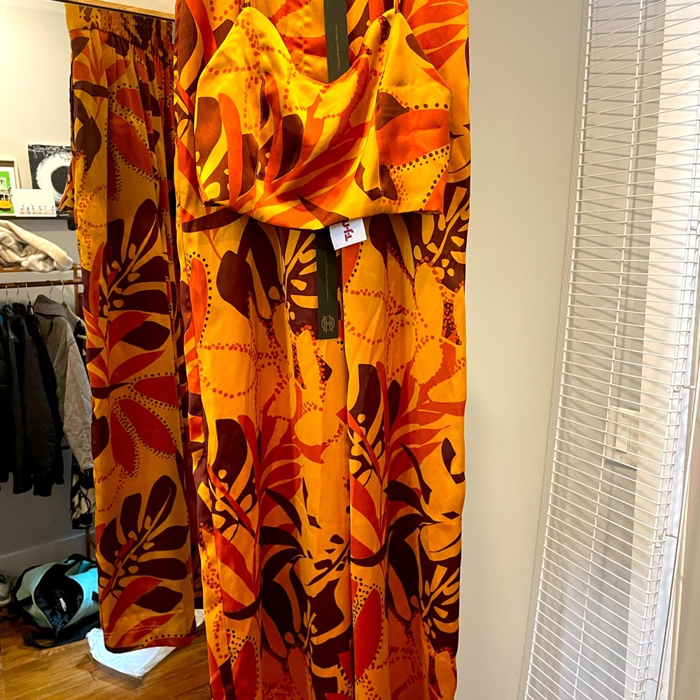 Never worn house of Harlow matching set